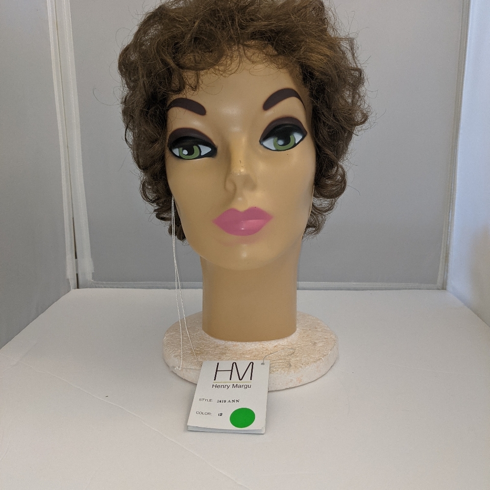 Henry Margu Wig - Ann - Picture 9 of 12